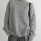 Isabella™ - Cashmere Turtleneck